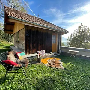 Jolie Avec Jacuzzi Pour Les Amoureux De La Nature Tullins